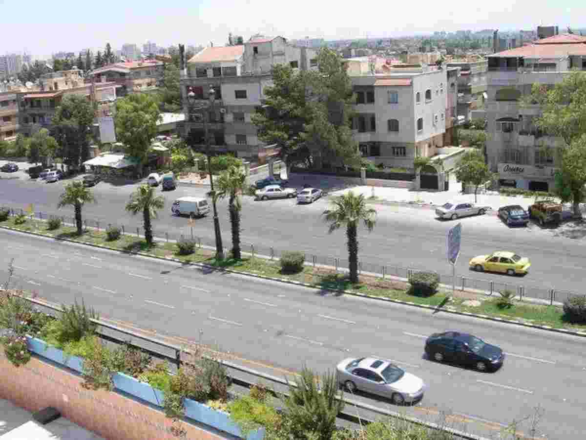 شقة 350م² طابق 1 للإيجار
