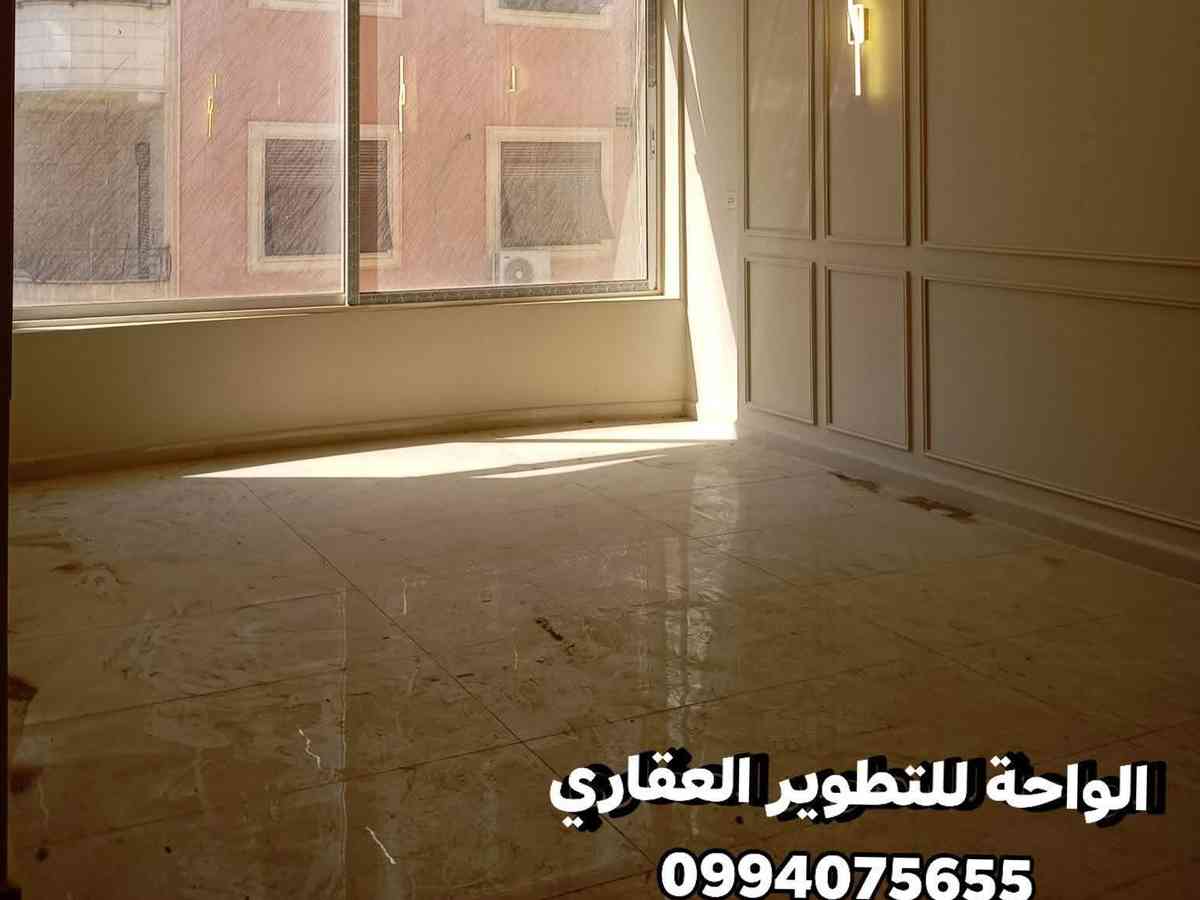 شقة 5 غرف 2 صالات 160م² طابق 3 للبيع