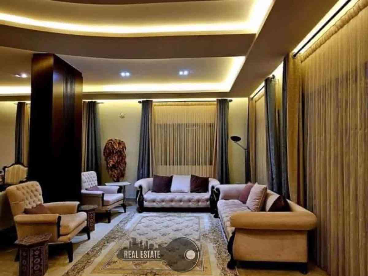 شقة 4 غرف 1 صالات 235م² طابق 4 للبيع