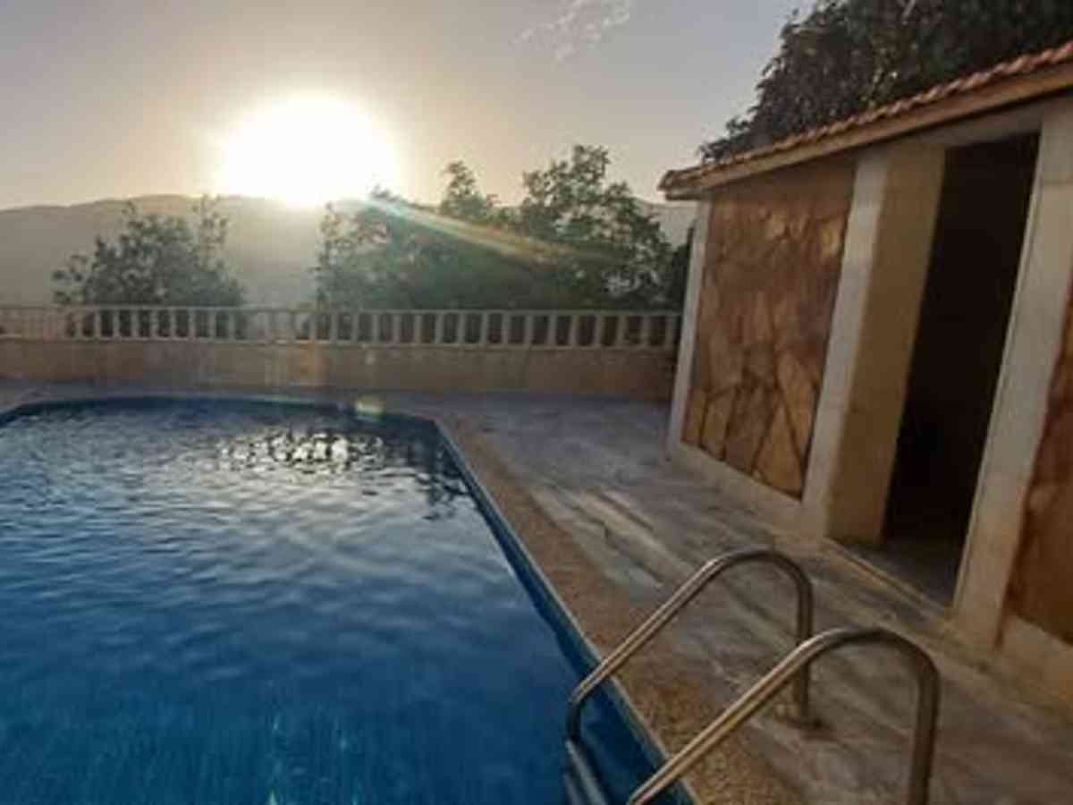 فيلا 4 غرف 1 صالات للإيجار اليومي