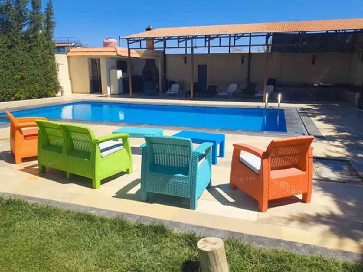 مزرعة 3 غرف للإيجار
