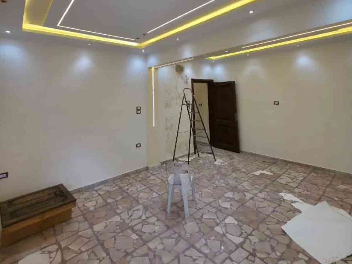 شقة 4 غرف 1 صالات طابق 1 للإيجار