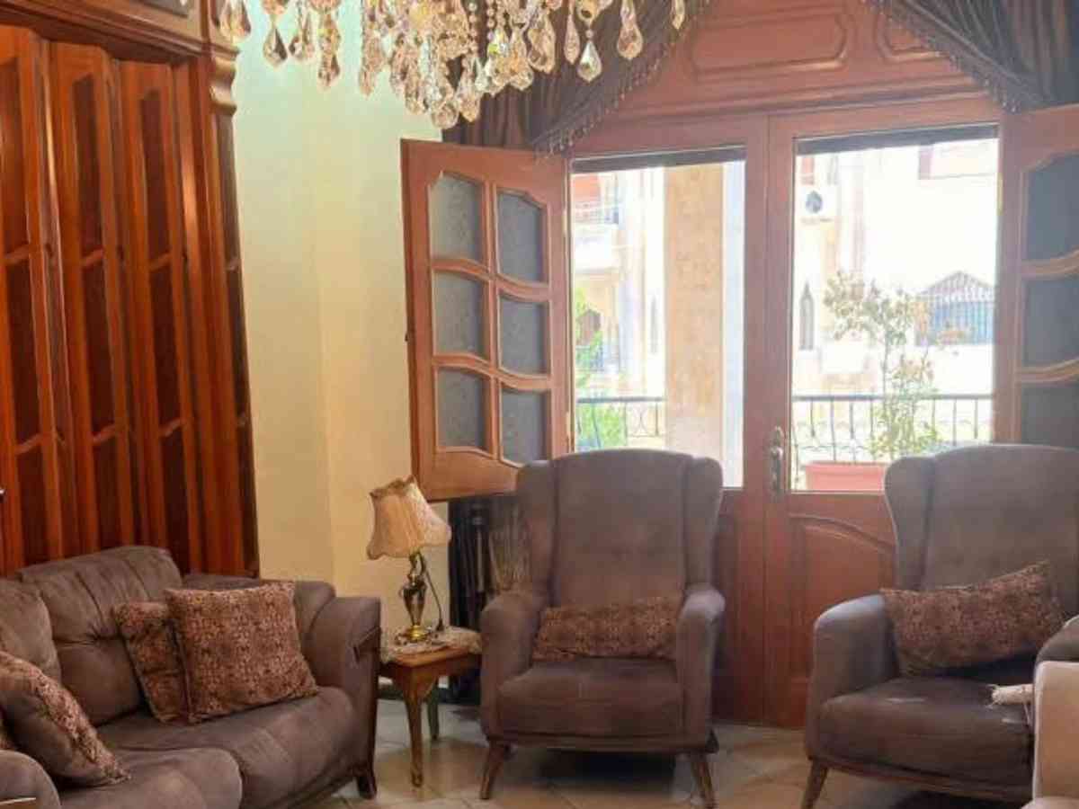 شقة 6 غرف 240م² طابق 1 للبيع