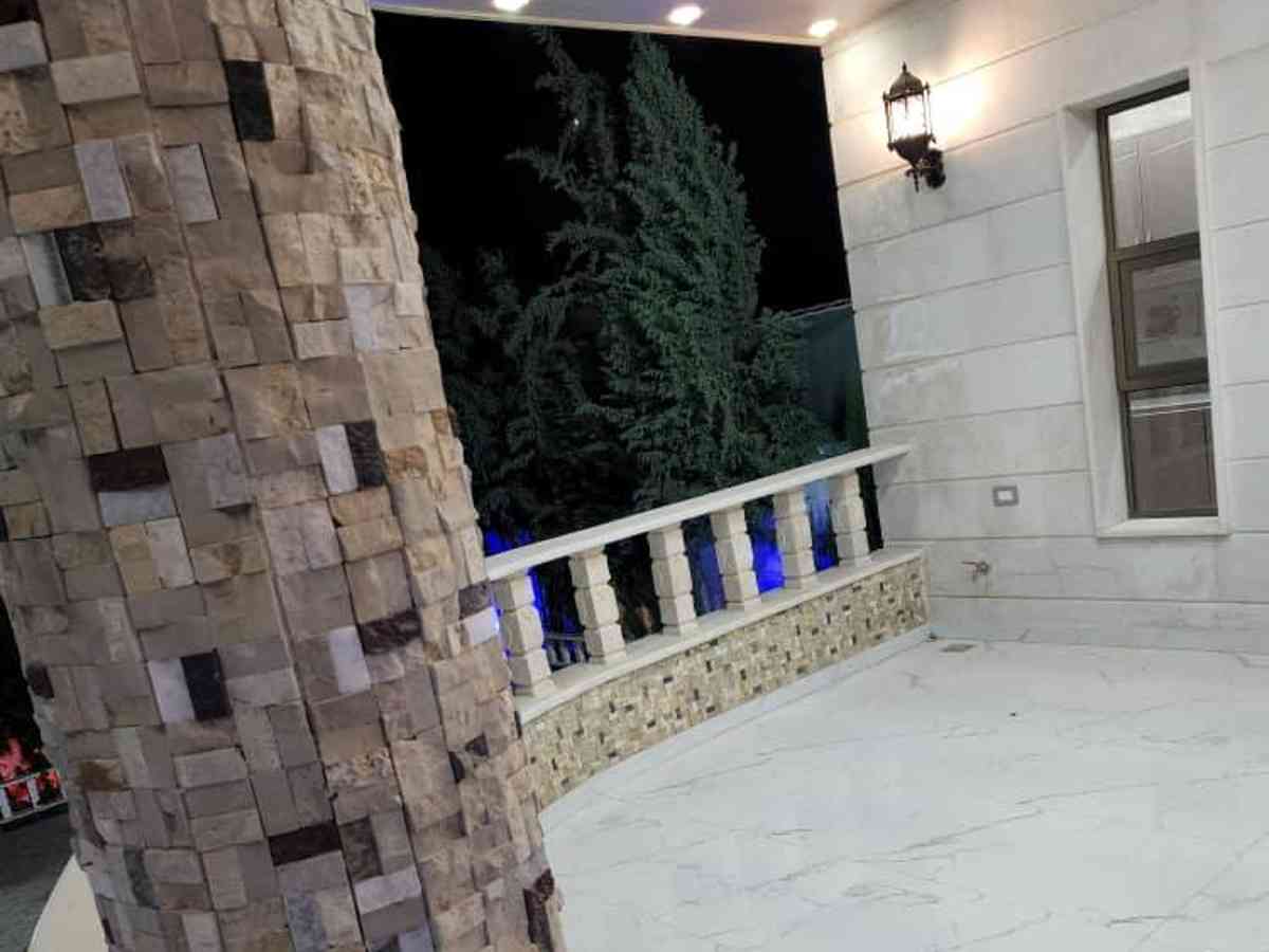 مزرعة 4 غرف 1 صالات 295م² طابق 1 للبيع