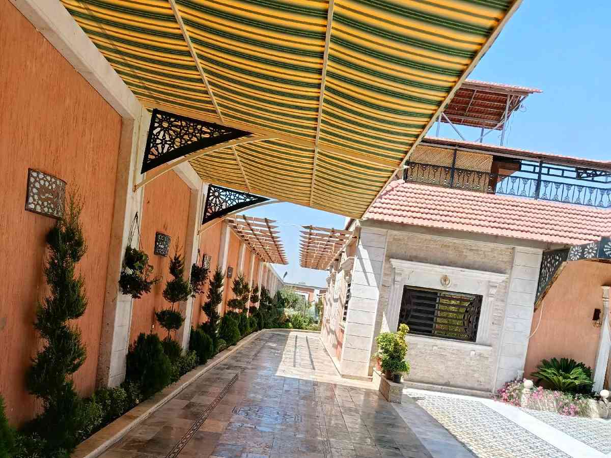 فيلا 3 غرف 1 صالات 1500م² مع فرش للبيع