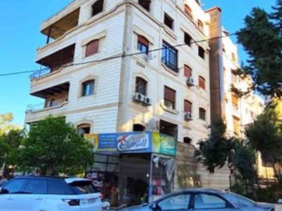 شقة 4 غرف 1 صالات 270م² طابق 1 للبيع