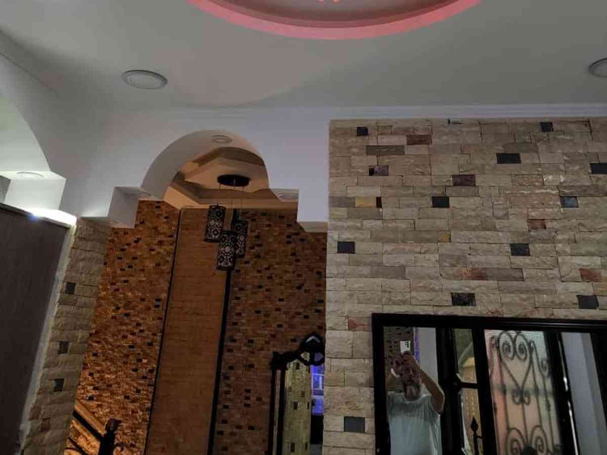مزرعة 4 غرف 1 صالات 295م² طابق 1 للبيع
