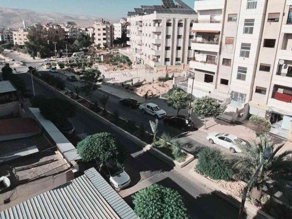 شقة 2 غرف 1 صالات 80م² طابق 3 مع فرش للبيع