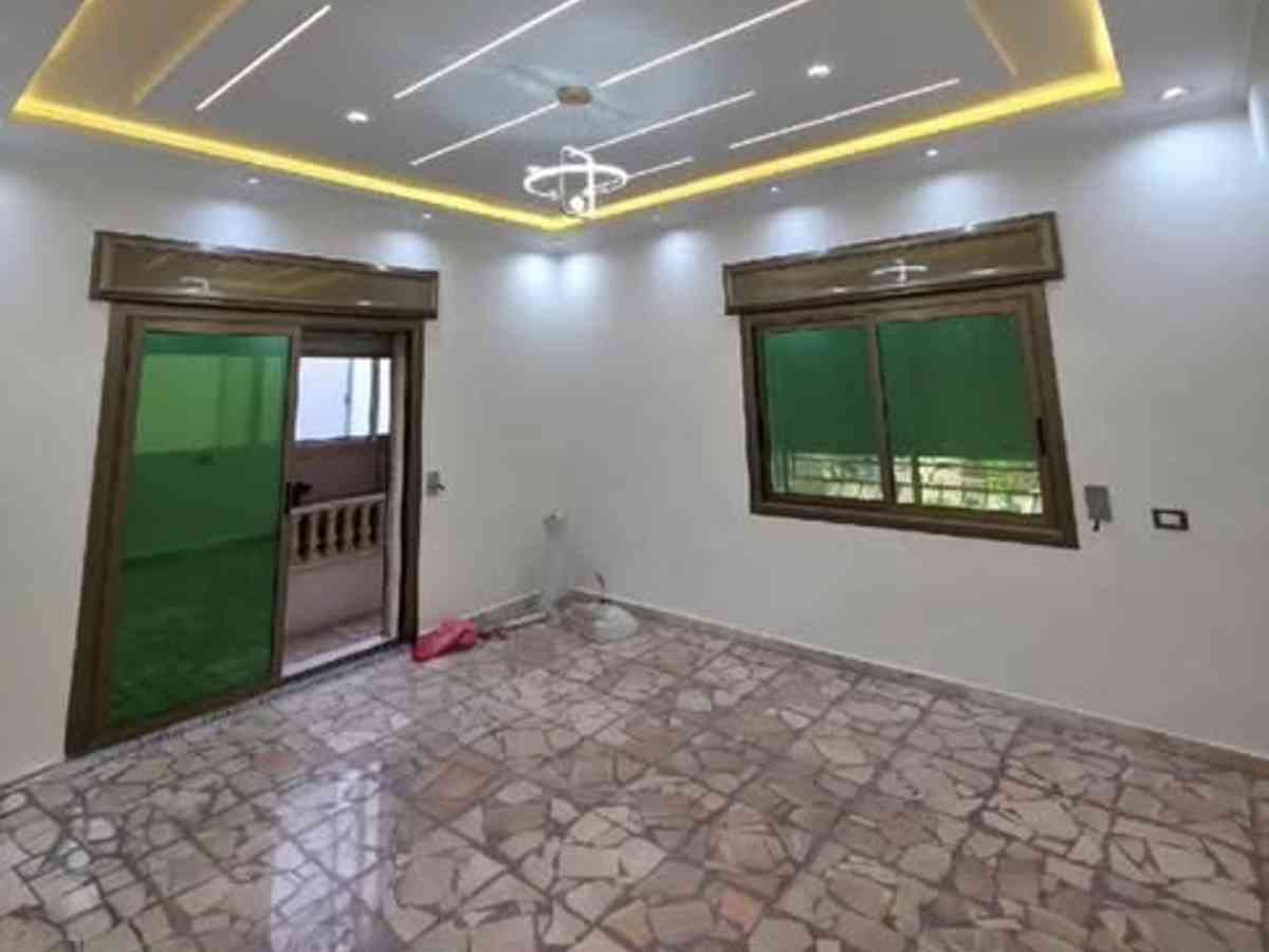 شقة 4 غرف 1 صالات طابق 1 للإيجار