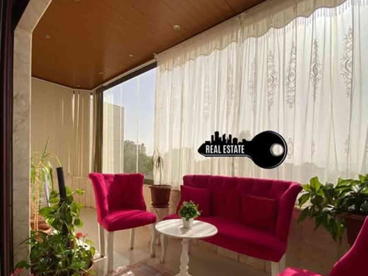 شقة 3 غرف 2 صالات 240م² طابق 2 للبيع