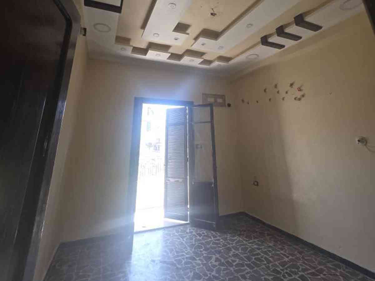 شقة 5 غرف طابق 3 للبيع