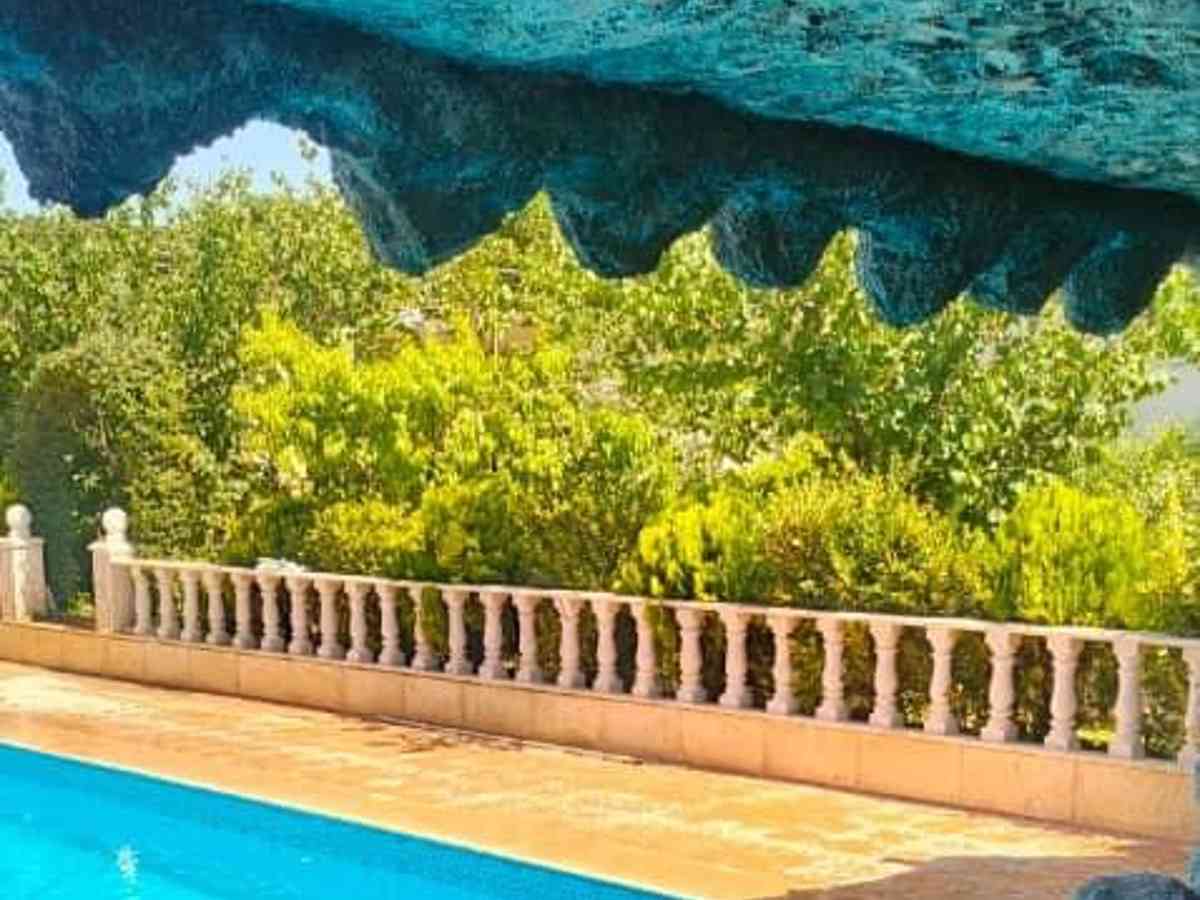 مزرعة 3 غرف 1000م² للبيع