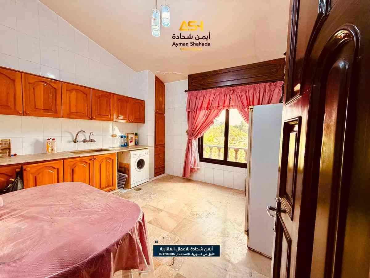 شقة 3 غرف 3 صالات 200م² طابق 2 للإيجار