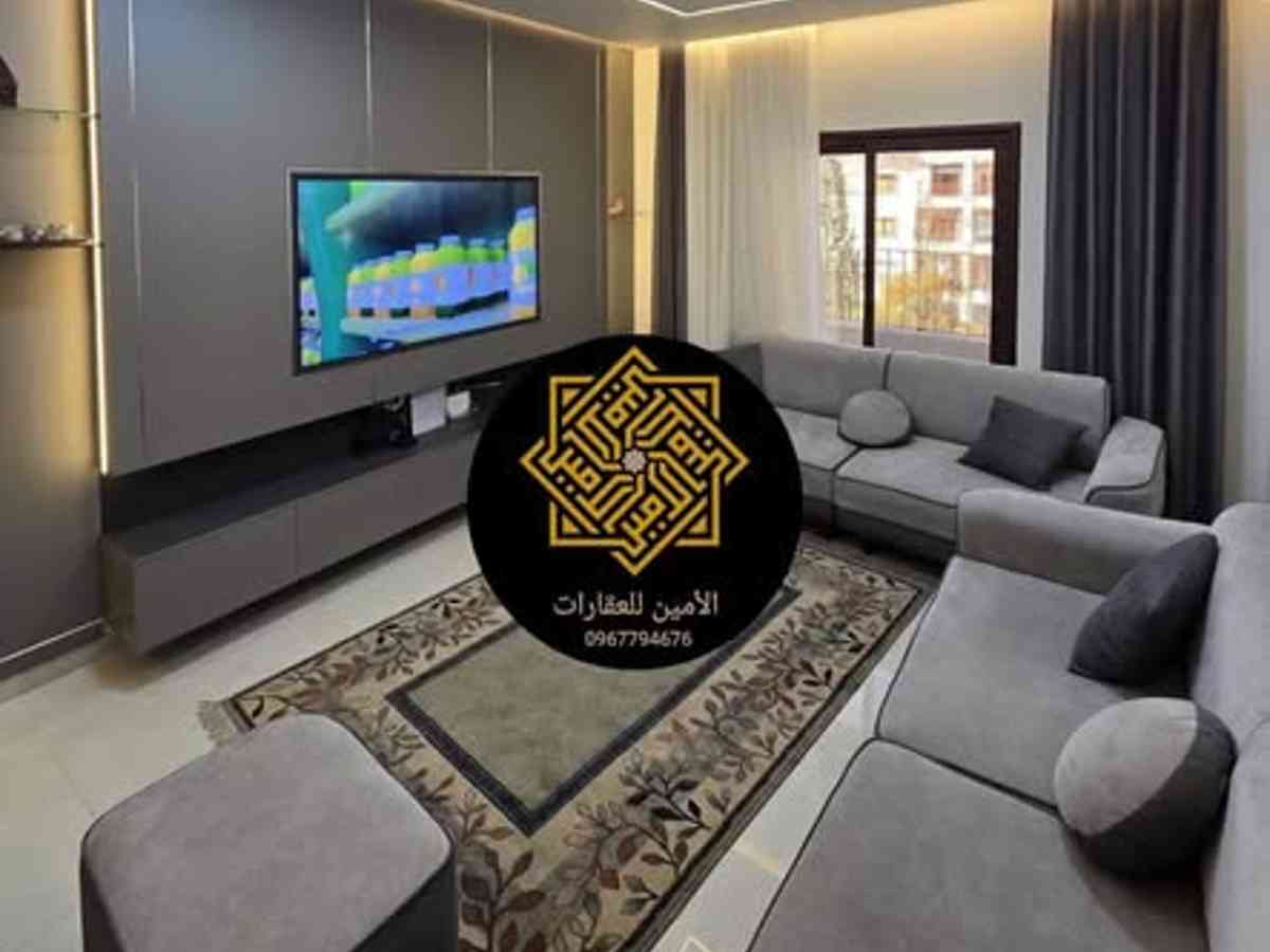 شقة 6 غرف 240م² طابق 3 للبيع