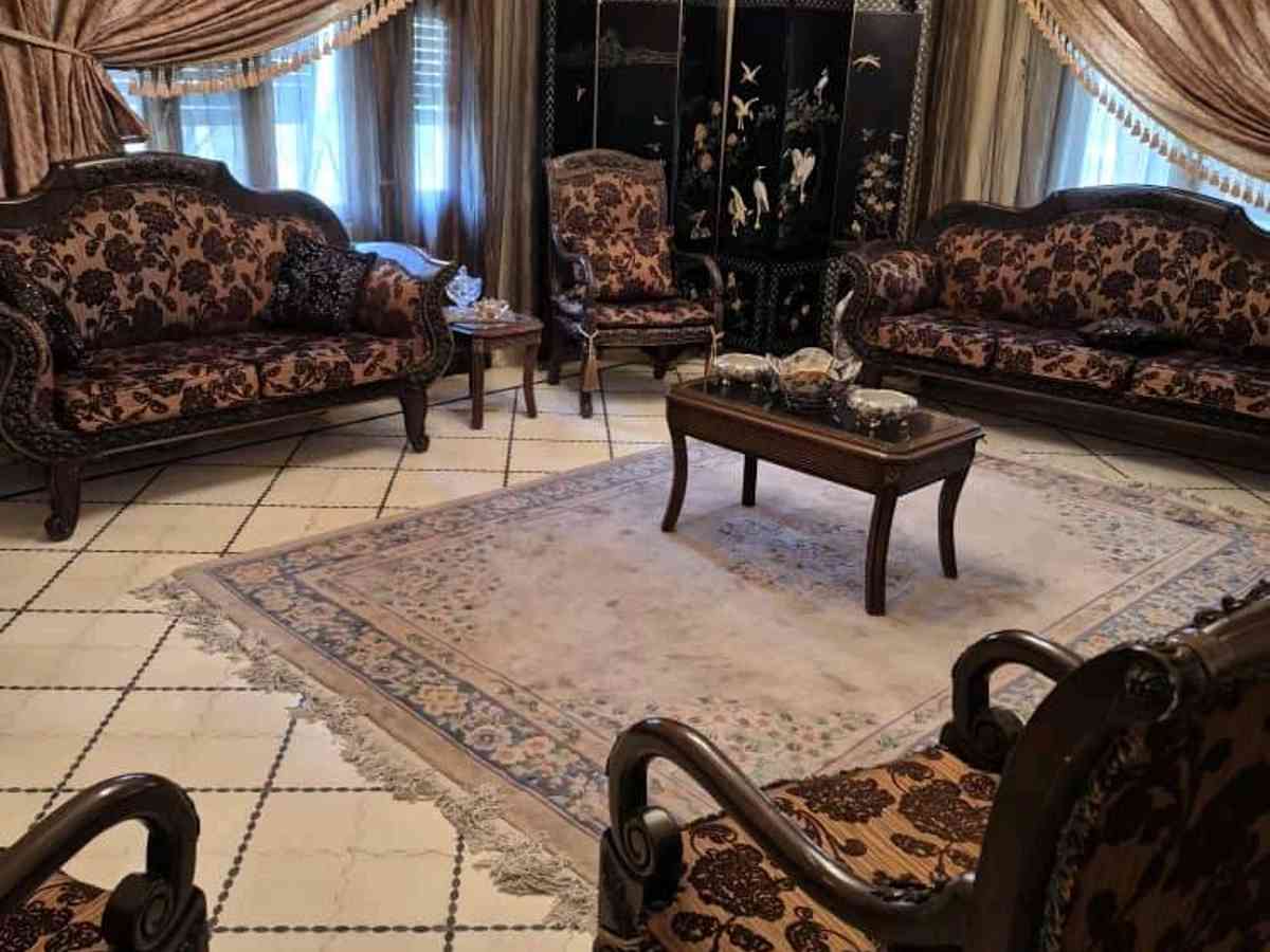 شقة 3 غرف 3 صالات 300م² طابق 1 للبيع