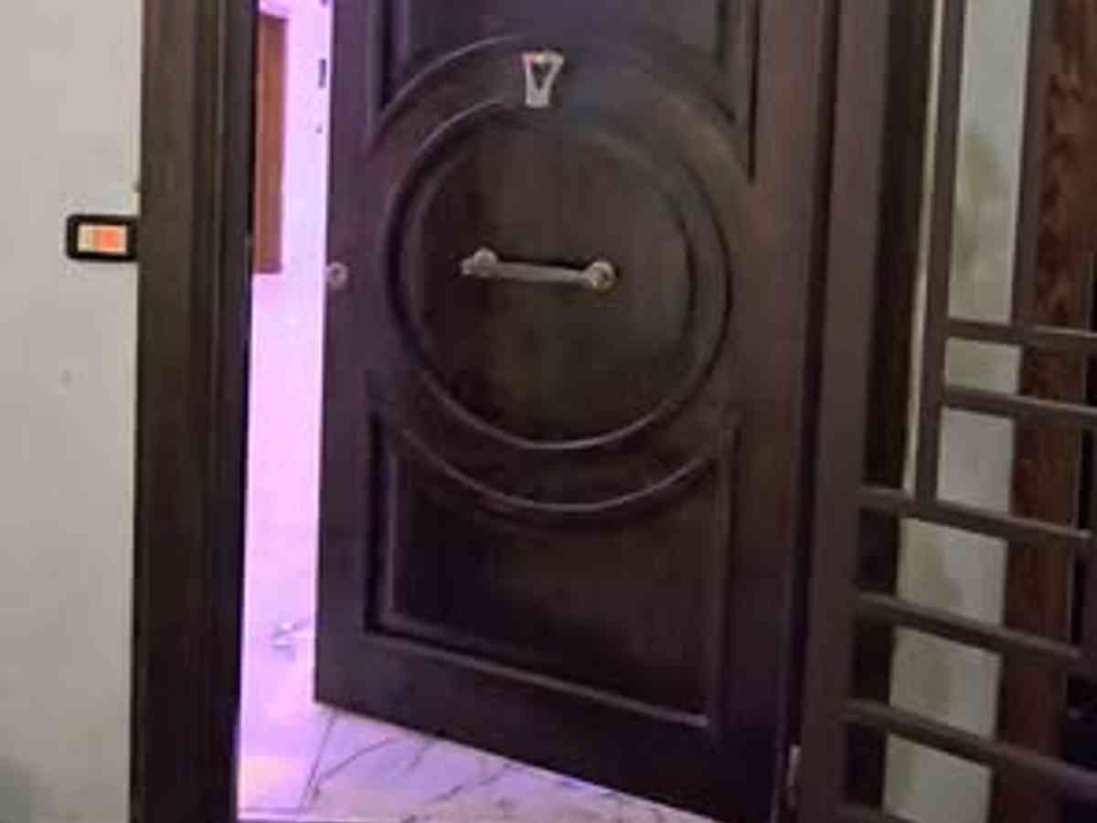 شقة 3 غرف 1 صالات طابق 2 للبيع