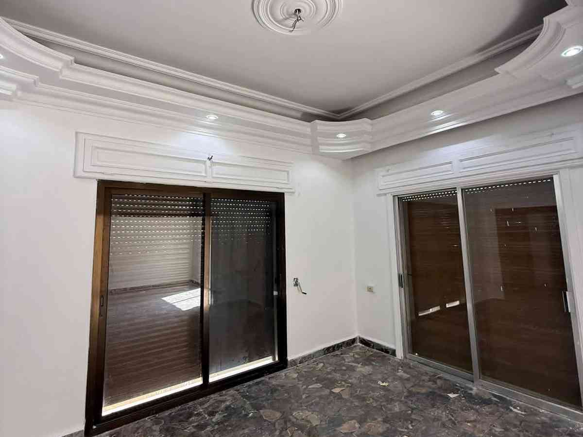 شقة 6 غرف طابق 1 للإيجار