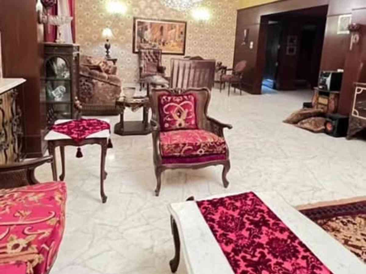 شقة 8 غرف 350م² طابق 1 مع فرش للبيع