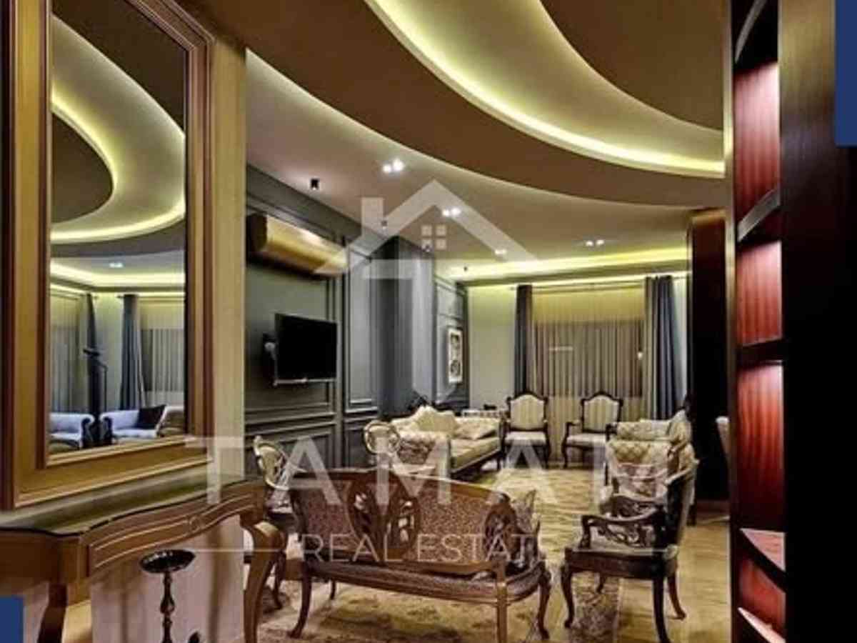 شقة 3 غرف 2 صالات 235م² طابق 1 للبيع